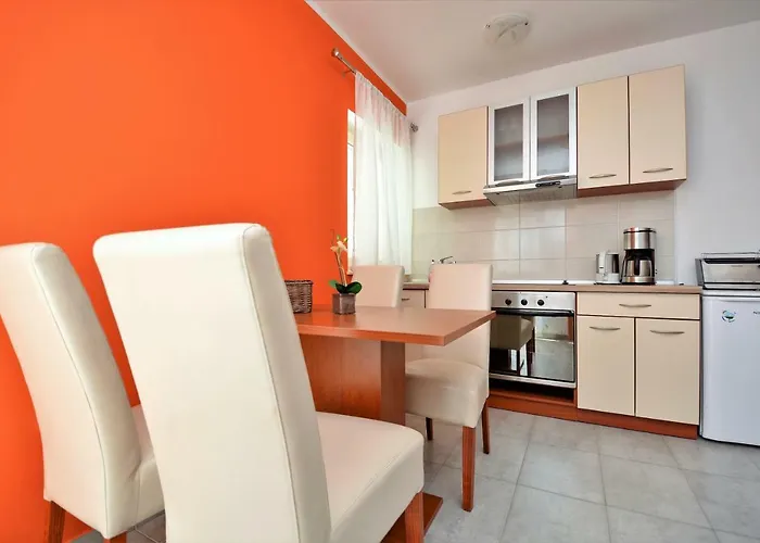 Apartments Miro