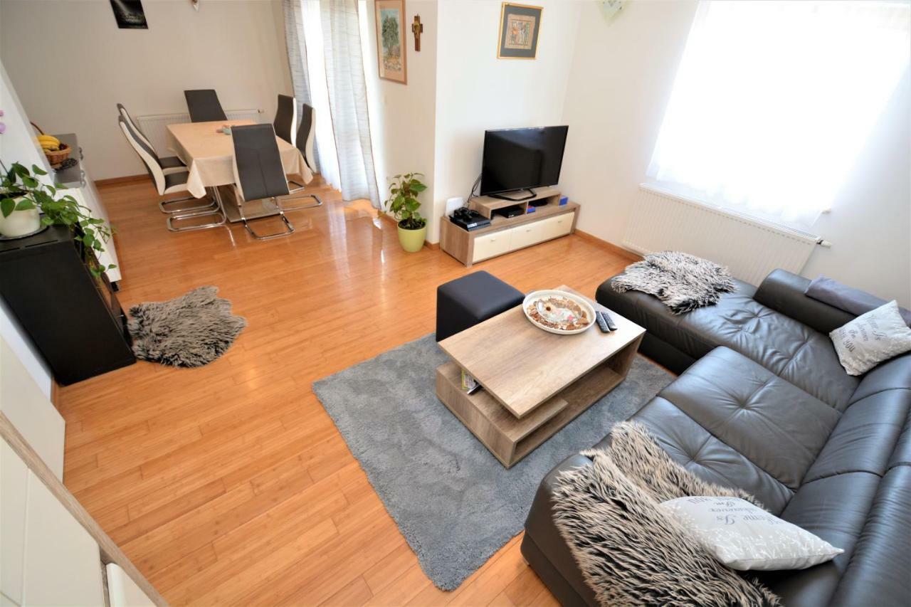 Miro Apartment