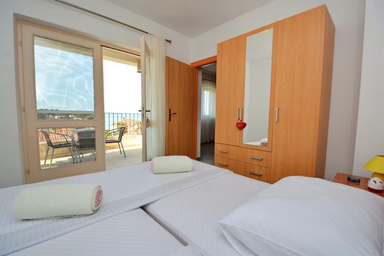 Apartment Miro Petrcane