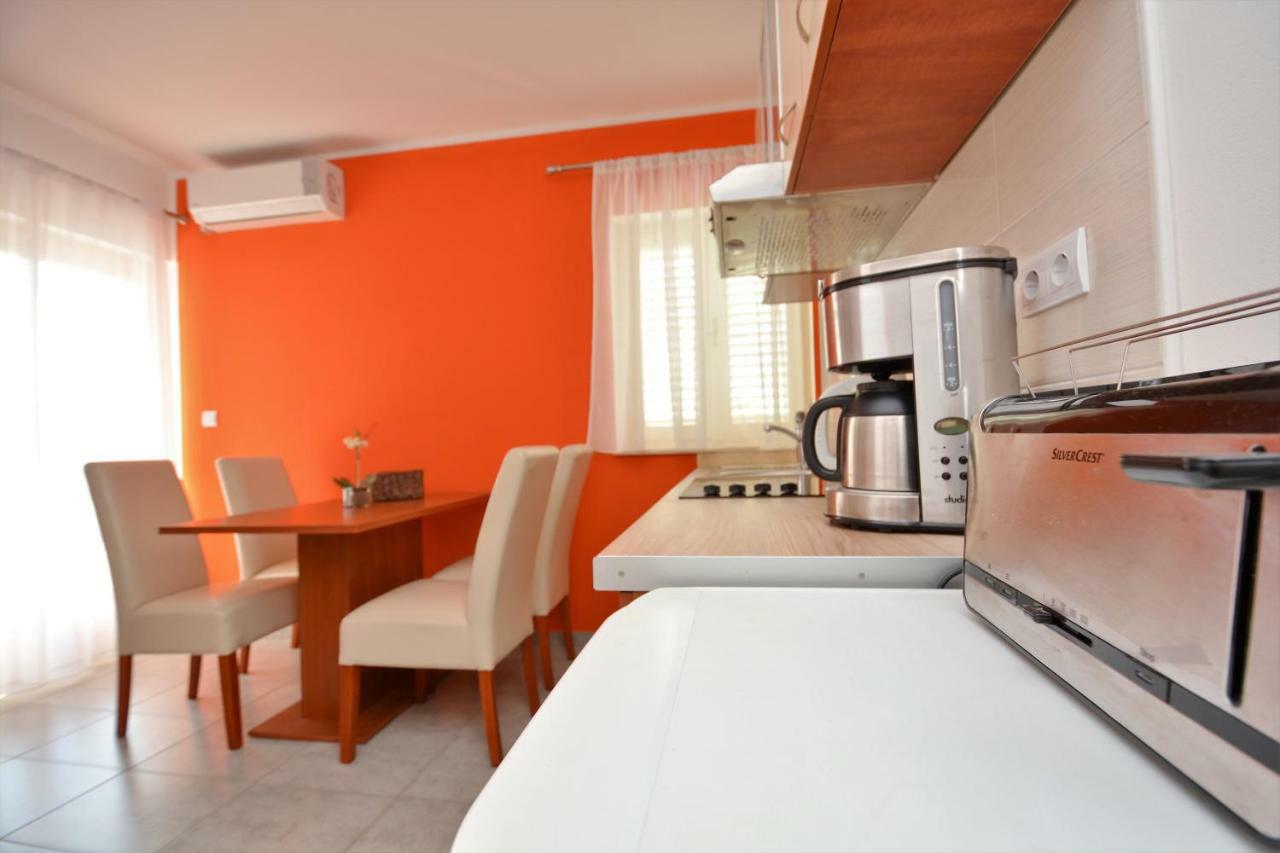Apartment Miro Petrcane
